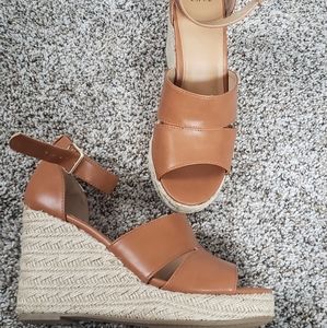 Brand new wedge sandal